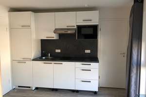 Schöne möblierte 1-Zimmer-Studenten-Wohnung mit Balkon nähe FH – Friedrich-Naumann-Straße 51, 72762 Reutlingen-Mitte, Reutlingen – Vorschaubild 5