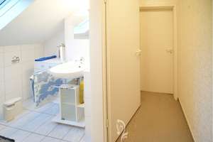 Zwei- bis Dreiparteienhaus in zentraler Lage  mit Einliegerwohnung und Ausbaupotenzial im DG – Betzengraben 2, 97299 Zell am Main – Vorschaubild 16