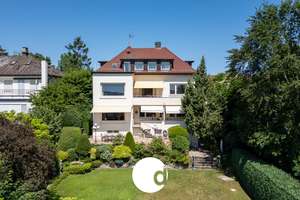 Einzigartiges 1-3 Familienhaus in begehrter Aussichtslage Nähe Kräherwald
