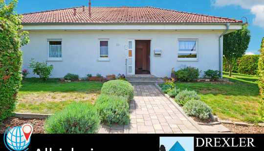 Bild von WOHNAMBIENTE IM BUNGALOW MIT SOLARTHERMIE, KAMINOFEN, SONNENTERRASSE, GARTEN, GARAGE MIT WALLBOX, XL