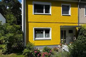 VON PRIVAT - Reihenendhaus mit großem Grundstück in Berlin-Nikolassee – Cimbernstraße 11c, 14129 Nikolassee, Berlin – Vorschaubild 1