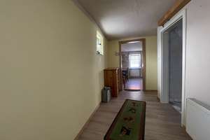 Zweifamilienhaus mit Ausbaupotenzial im charmanten Weinort Edenkoben – Die vollständige Adresse der Immobilie erhältst du vom Anbieter., 67480 Edenkoben – Vorschaubild 8