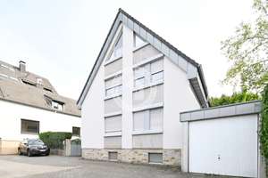 Zentral in Hombruch: Gepflegte Maisonettewohnung mit Balkon, Loggia und Garage!