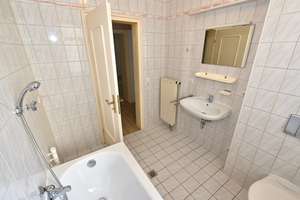 Charmante 3 ZKB-Altbauwohnung mit EBK - Augsburg Nähe Kahnfahrt; auch für 2er WG – Brückenstraße 11, 86153 Bleich und Pfärrle, Augsburg – Vorschaubild 16