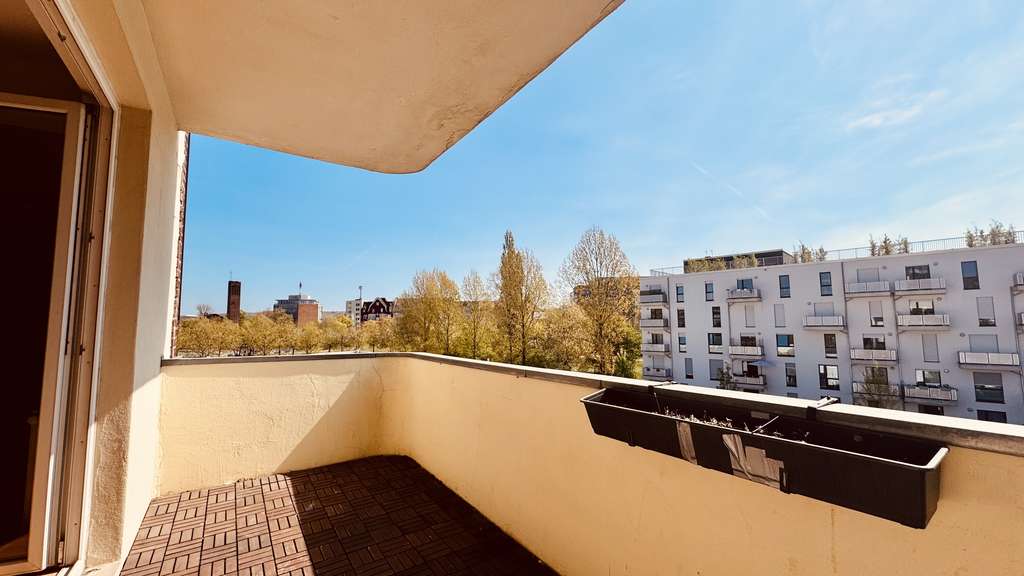 -I| LEERSTAND || Toll geschnittene 2-Zi-Whg mit Balkon || WOHNEN IM FH-VIERTEL |I-