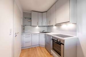 Geschmackvolle Maisonettewohnung mit Terrasse und Balkonen in ruhiger Lage – Die vollständige Adresse der Immobilie erhältst du vom Anbieter., 80802 Münchner Freiheit, München – Vorschaubild 4
