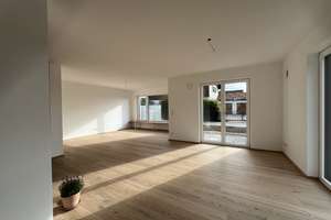 lichtdurchfluteter Neubau - sonnenverwöhnte Doppelhaushälfte mit Bergblick - provisionsfrei – Die vollständige Adresse der Immobilie erhältst du vom Anbieter., 83677 Reichersbeuern – Vorschaubild 3