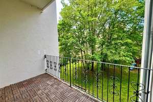 Aktuell in RENOVIERUNG -- Familien-Whg. mit 2 Bädern & Balkon !! – Barbarossastraße 23, 9112 Kaßberg, Chemnitz – Vorschaubild 3