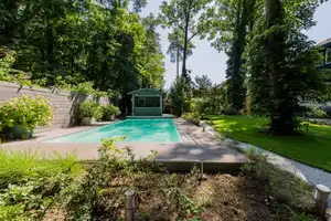 Großzügiges Einfamilienhaus mit Pool und Wellnessbereich in familienfreundlicher Lage – Berlin – Vorschaubild 10