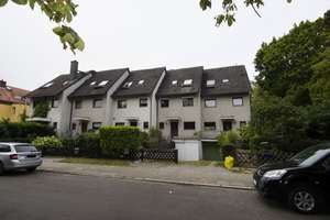 Attraktives REIHENHAUS in Lichtenrade, vollständig renoviert – Die vollständige Adresse der Immobilie erhältst du vom Anbieter., 12305 Lichtenrade, Berlin – Vorschaubild 2