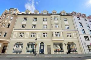 Exklusiv sanierte Altbauwohnung mit 140 m² - Stilvolles Wohnen nahe dem Augsburger Dom – Die vollständige Adresse der Immobilie erhältst du vom Anbieter., 86152 Georgs- und Kreuzviertel, Augsburg – Vorschaubild 2