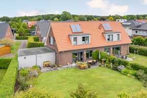 Hochwertige Doppelhaushälfte in Westerstede: Stilvolles Wohnen mit Gartenparadies! – Ammerland (Kreis) – Vorschaubild 1