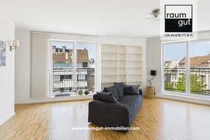 Sanierter Altbau - hell und zentral: 3,5-Zimmer-Wohnung mit Balkon in Pempelfort