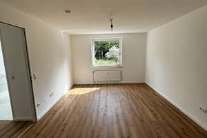 Moderne 2-Zimmer-Wohnung in Essen-Stadtwald – Einbauküche, Ostbalkon & Aufzug – Ahornstraße 25, 45134 Stadtwald, Essen – Vorschaubild 13
