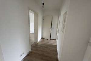 Helle 2 Zi.-Whng.- weisses Duschbad mit Fenster und Balkon - Duisburg Rheinhausen – Richard-Wagner-Straße 15, 47226 Rheinhausen-Mitte, Duisburg – Vorschaubild 6