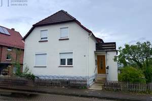 Traumhaus oder lukrative Kapitalanlage – Entdecken Sie Ihr Einfamilienhaus in Einbeck-Greene! – Die vollständige Adresse der Immobilie erhältst du vom Anbieter., 37574 Kreiensen – Vorschaubild 1