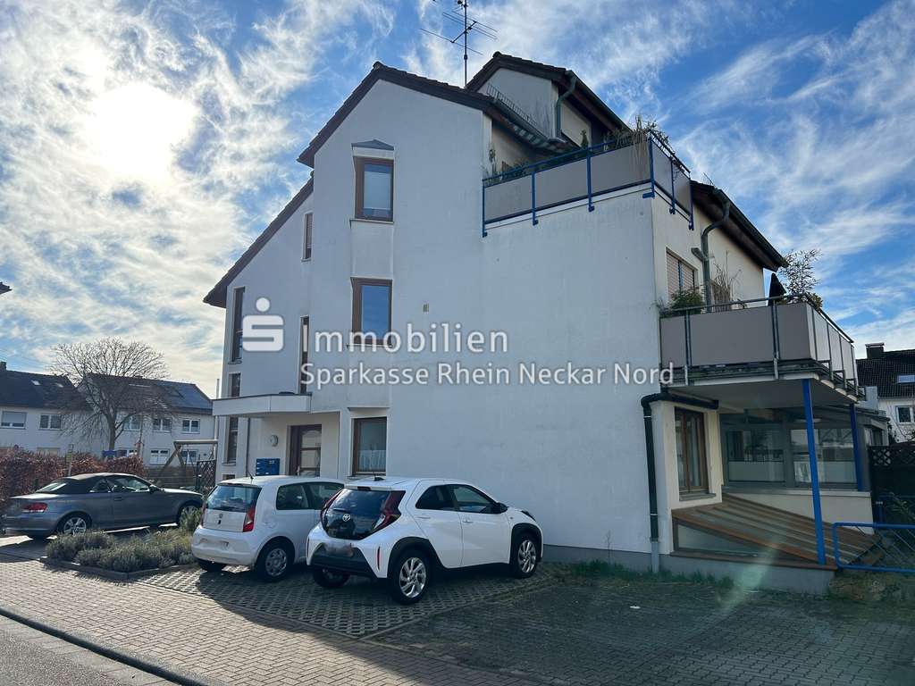 Immobilie in Ladenburg - Exklusives Dachgeschoss-Refugium mit Dachterrasse - Bild 2