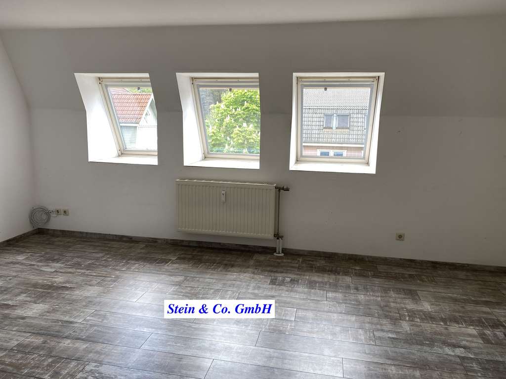 Immobilie in Borkwalde - großzügige Dachgeschosswohnung in ruhigem Umfeld - Bild 1