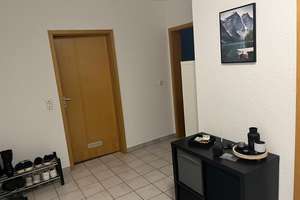  Helle 2-Zimmer-Wohnung mit Balkon, Blick ins Grüne und Garage – Die vollständige Adresse der Immobilie erhältst du vom Anbieter., 38268 Lengede – Vorschaubild 2