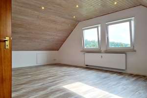 Saniertes Wohnhaus mit Einliegerwohnung, zwei Garagen und großem Grundstück – Die vollständige Adresse der Immobilie erhältst du vom Anbieter., 31787 Hameln – Vorschaubild 15