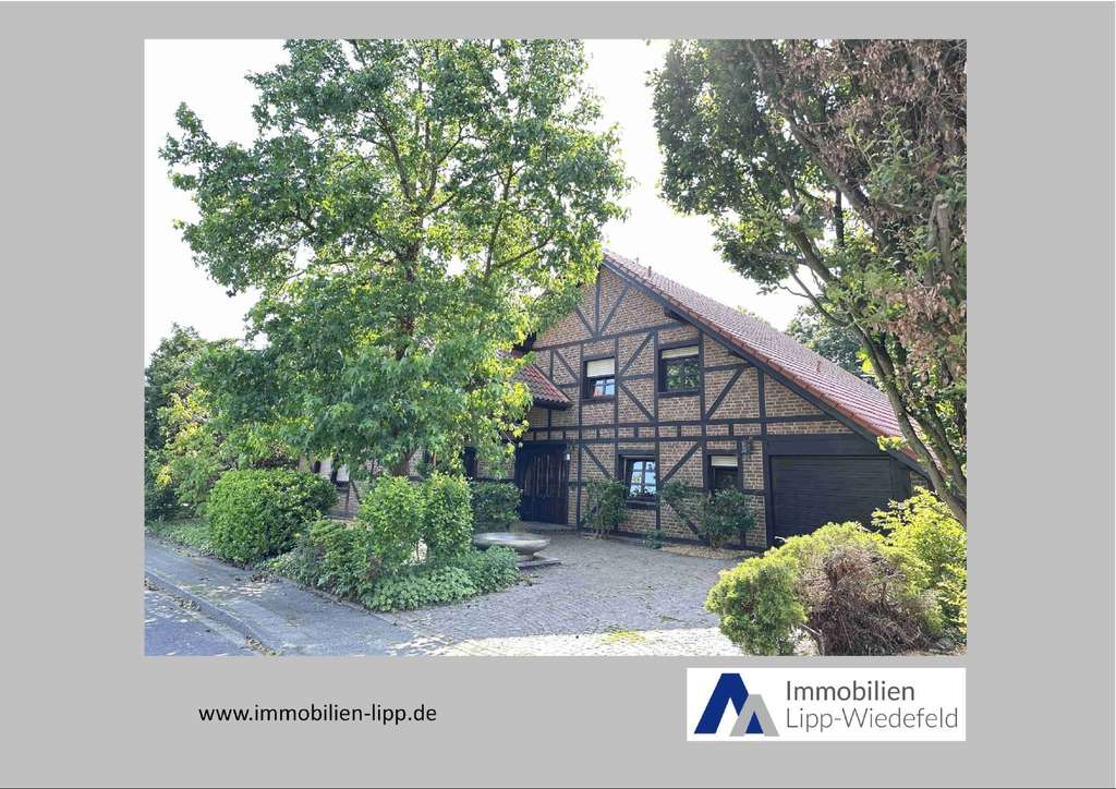 Immobilie in Brüggen - Großzügiges Einfamilienhaus im Landhausstil mit Traumgrundstück in Brüggen-Born - Bild 0