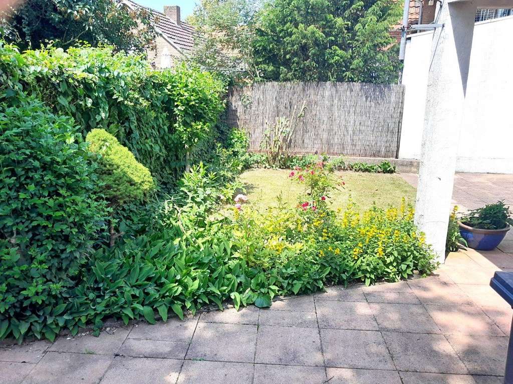 Immobilie in Ahaus - Ausbaufähiges Einfamilienhaus in Ahaus-Wessum, provisionsfrei direkt vom Eigentümer, zu verkaufen. - Bild 2