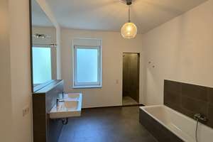Neu renovierte, geräumige 4-Zimmer-Wohnung mit Balkonen/neuer Küche/Parkplatz – Die vollständige Adresse der Immobilie erhältst du vom Anbieter., 65203 Biebrich, Wiesbaden – Vorschaubild 20