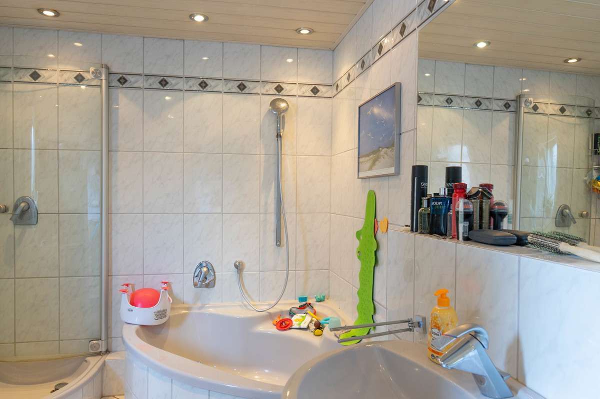 Immobilie in Friedelsheim - Vielseitiges 1-2-Familienhaus mit Halle, Hof und Garten in Friedelsheim! - Bild 0