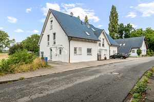 Reihenmittelhaus mit ca. 133 m² Wohnfläche, drei Ebenen, Keller und ausgebautem Spitzboden – Unna (Kreis) – Vorschaubild 2
