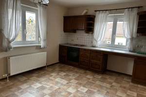 Gepflegtes Wohnhaus mit großem Grundstück in sehr ruhiger Lage von Trostling – Die vollständige Adresse der Immobilie erhältst du vom Anbieter., 94099 Ruhstorf an der Rott – Vorschaubild 4