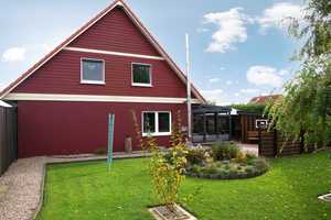 Großzügiges Familienidyll ( 5 Zimmer u. Wintergarten ) 
mit schönem Garten in Marne-Nordsee – Dithmarschen (Kreis) – Vorschaubild 2