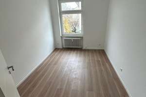 Neuwertiges & Vollmöbliertes WG-Zimmer in 2er-WG in Heidelberg – Die vollständige Adresse der Immobilie erhältst du vom Anbieter., 69126 Rohrbach, Heidelberg – Vorschaubild 3