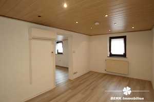 BERK Immobilien - Renoviertes 1-2 Familienhaus in Stockstadt - TOP-Mietobjekt für die große Familie! – Aschaffenburg (Kreis) – Vorschaubild 4