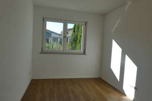 3,5 Zimmer-EG-Wohnung mit EBK, Terrasse, Garten und TG-Platz - Neuwertig und im Spätherbst verfügbar – Die vollständige Adresse der Immobilie erhältst du vom Anbieter., 72762 Reutlingen-Mitte, Reutlingen – Vorschaubild 12