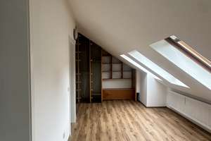 Helle 3-Zi.-Maisonette-Wohnung mit Balkon, nähe Trasse/Utopiastadt – Neue Friedrichstraße 22, 42105 Elberfeld, Wuppertal – Vorschaubild 15