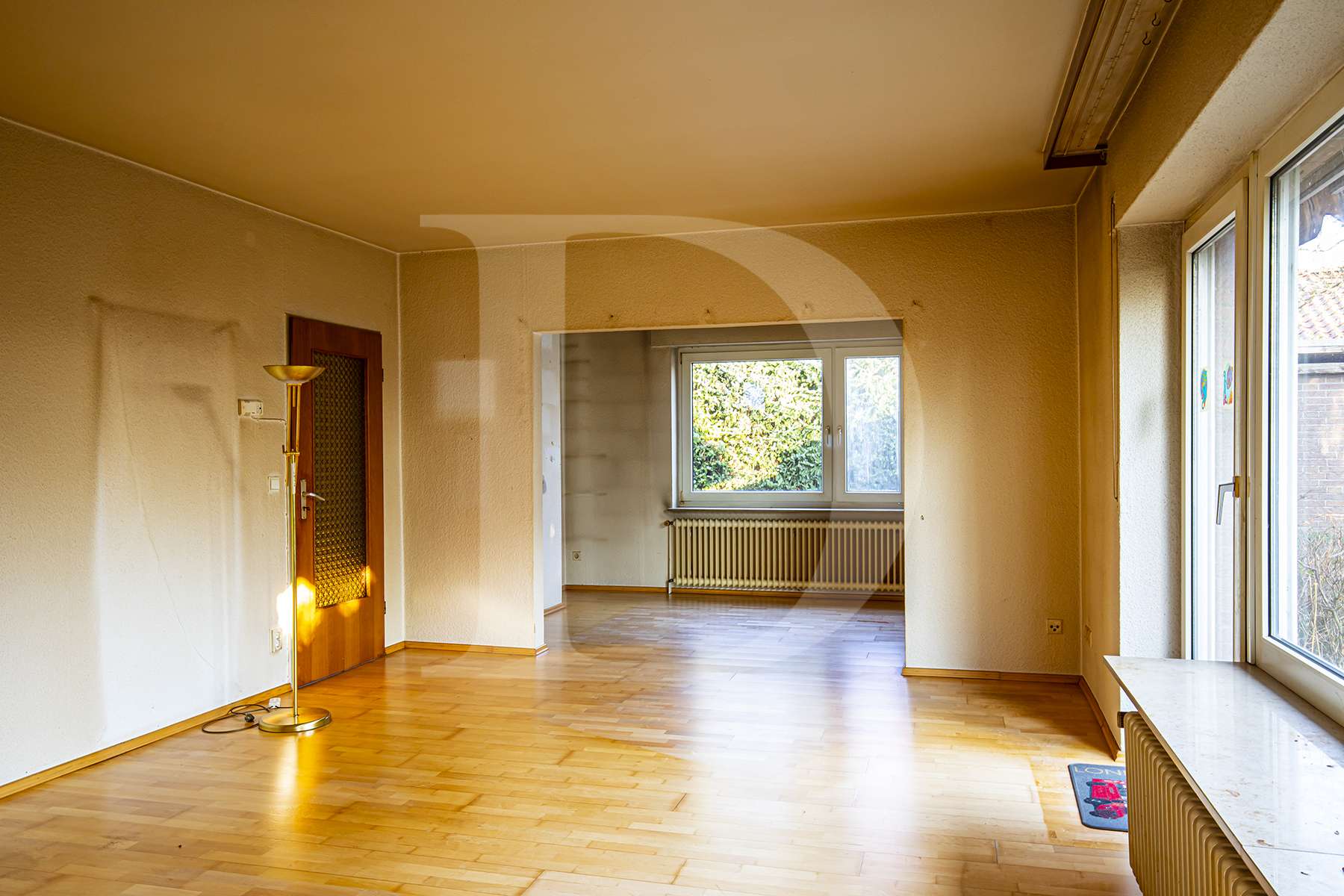 Immobilie in Zetel - Einfamilienhaus in ruhiger und zentraler Lage von Zetel - Bild 0