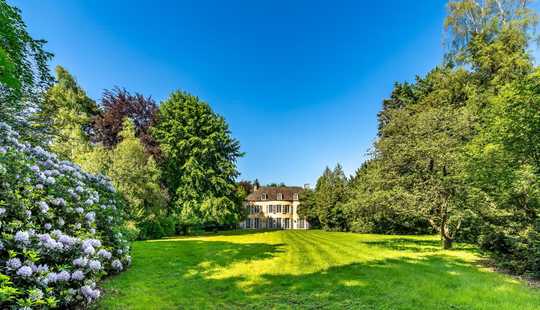 Bild von Anwesen im Park