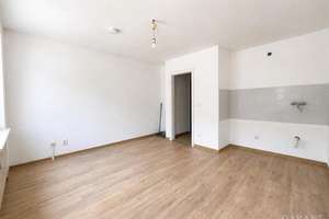 Frisch sanierte 1 Zimmer-Wohnung mit Tiefgaragen-Stellplatz & Kellerabteil in München-Obergiesing – Die vollständige Adresse der Immobilie erhältst du vom Anbieter., 81539 Obergiesing, München – Vorschaubild 3