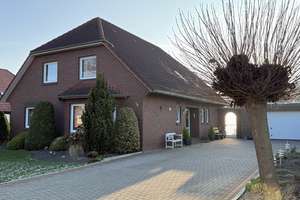 Familientraum mit Wintergarten, PV-Anlage & Doppelgarage – Die vollständige Adresse der Immobilie erhältst du vom Anbieter., 26639 Wiesmoor – Vorschaubild 1