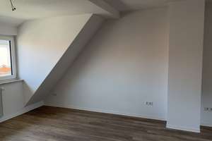 Neu saniert - Blick über Jena:  DG ca. 46 m², 2 Zimmer, ruhig & zentrumsnah – Golmsdorfer Straße 21, 7749 Wenigenjena, Jena – Vorschaubild 10
