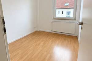 Sonniges Reihenmittelhaus mit Südterrasse und Garten in ruhiger Privatstrasse – 51141 Porz (Ortsteil), Köln – Vorschaubild 9