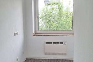 Frisch renovierte 2,5-Zi.-Wohnung im 1.OG in Essen Citynähe – Spichernstr. 23, 45138 Huttrop, Essen – Vorschaubild 4