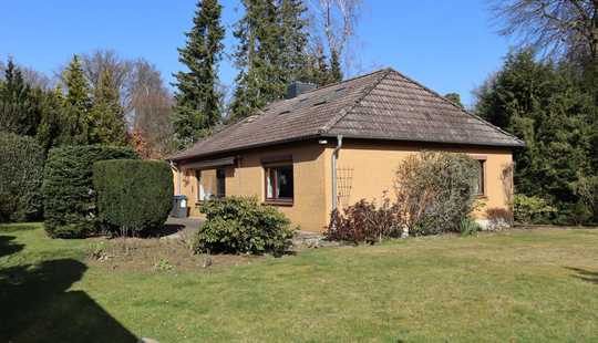Bild von Massives Einfamilienhaus mit teilbarem Grundstück