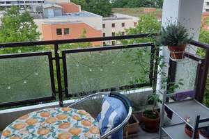 Ganz oben!  Schöne  2-Zimmer-Süd-Wohnung mit Charme, zwei Balkone   U-Bahnnähe (U6) – Wolkerweg 8 a, 81375 Neuhadern, München – Vorschaubild 15