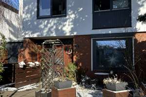 Gepflegtes Atrium-Reihenhaus mit privatem Innenhof & viel Platz – Die vollständige Adresse der Immobilie erhältst du vom Anbieter., 21465 Reinbek – Vorschaubild 1