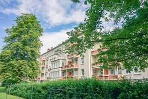 Für Sonnenanbeter - 2-Raum-Wohnung mit Balkon – Uferstr. 32, 9126 Chemnitz – Vorschaubild 1