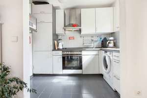 Erdgeschosswohnung mit Garten und zwei Terrassen in München-Pasing – Die vollständige Adresse der Immobilie erhältst du vom Anbieter., 81241 Pasing, München – Vorschaubild 2