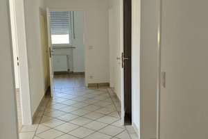 HA / Stadtgrenze Gevelsberg – Hochwertig sanierte 3-Zimmer-Wohnung mit Balkon, Garage  möglich – Die vollständige Adresse der Immobilie erhältst du vom Anbieter., 58135 Haspe-West, Hagen – Vorschaubild 2