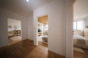 Ohne Makler & Bezugsfrei: Renovierte 3-Zimmer-Wohnung im 12. OG mit Sonnenbalkon und Blick ins Grüne – Mönchfeldstraße 110, 70378 Mönchfeld, Stuttgart – Vorschaubild 2