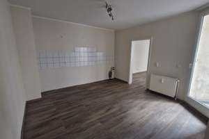 1 Monat mietfrei Renovierte 4-Raumwohnung – 39104 Buckau, Magdeburg – Vorschaubild 12